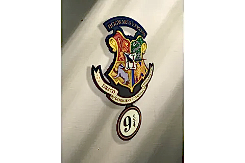 HOGWARTS EXPRESS DEKORATİF SARKAÇLI DUVAR SAATİ