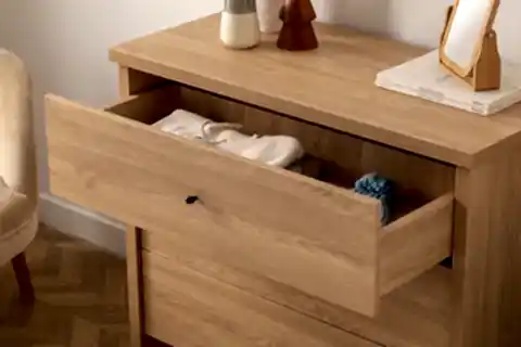 LUNA PANDİA ŞİFONYER, MEŞE