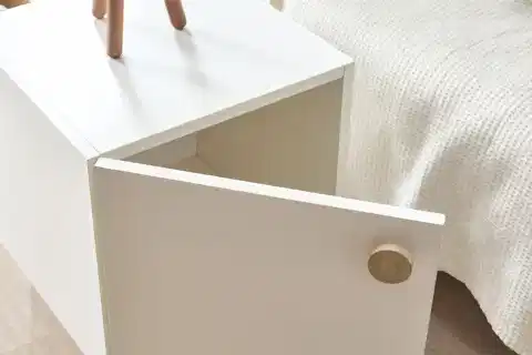 PETİTE KOMODİN