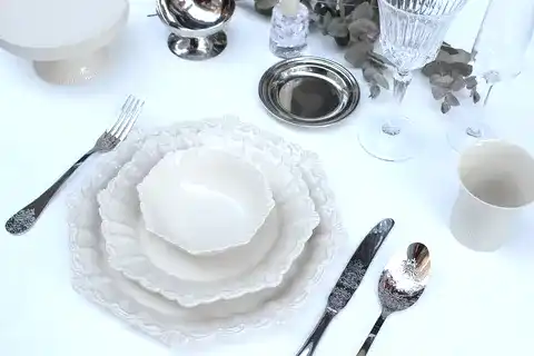 CORİNTH YEMEK TAKIMI, ÜÇLÜ SET, 1 KİŞİLİK, KREM