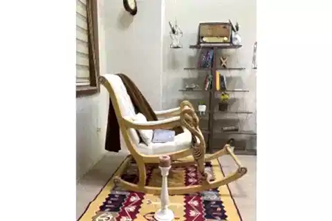 VİNTAGE SALLANAN SANDALYE, KREM, AHŞAP, NATUREL AYAK