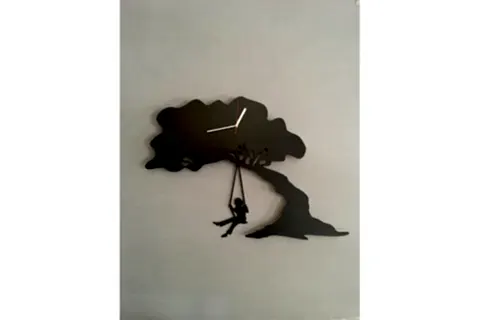 AĞAÇ DEKORATİF SARKAÇLI DUVAR SAATİ