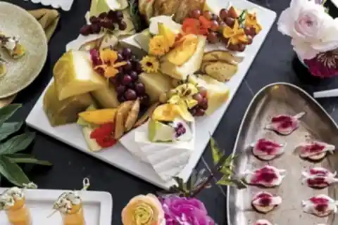 AQYL SERVİS TABAĞI, MERMER