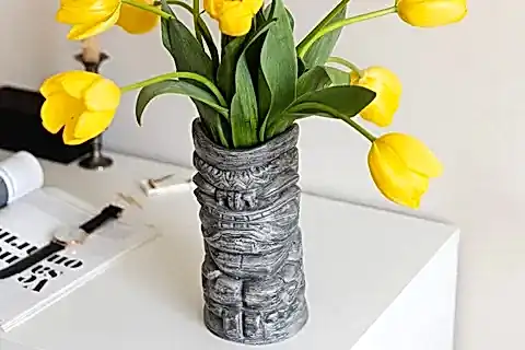 BETON TOTEM VAZO